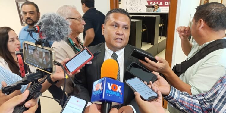 Piden que AstraZeneca pague afectaciones por vacuna en Tamaulipas