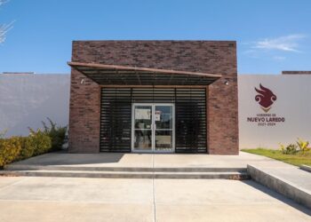 Dispone Gobierno de NLD Clínicas UNE como centros para resguardar a ciudadanos de altas temperaturas