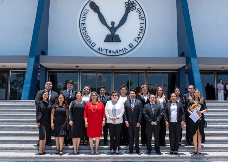 Egresan de la UAT nuevos profesionales en áreas de trabajo social y desarrollo humano
