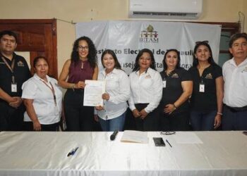Cynthia Jaime, recibe su constancia de mayoria como Diputada por Tamaulipas.