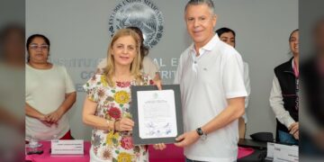 Entregan constancia a Chucho Nader como Diputado de Tampico y Madero