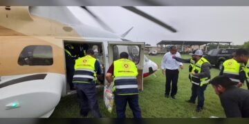 Envía gobernador del Estado apoyo aéreo a comunidades de Hidalgo
