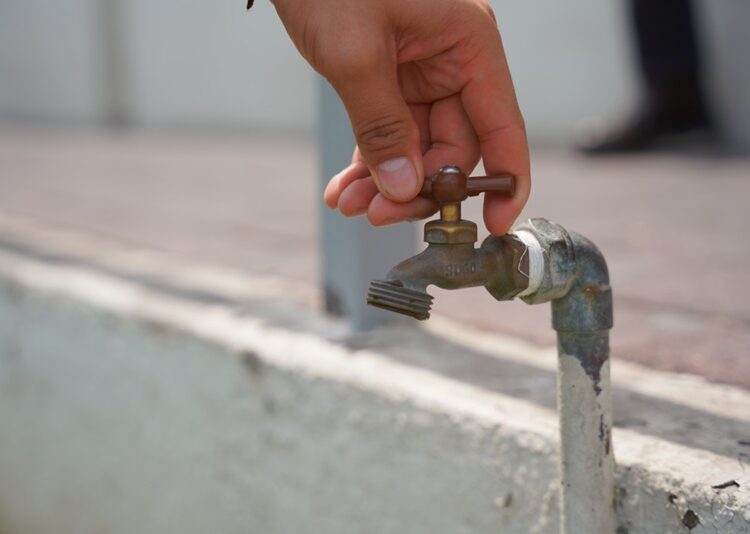 Exhorta COMAPA NLD a seguir recomendaciones por semáforo rojo