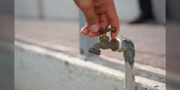 Exhorta COMAPA NLD a seguir recomendaciones por semáforo rojo