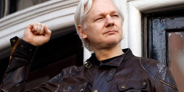 ¡Julian Assange libre!