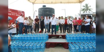 Gobierno de AMM garantiza agua purificada a la población de Altamira