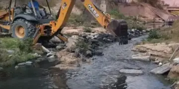 Gobierno de Carlos Peña desazolva canales y drenes en Reynosa