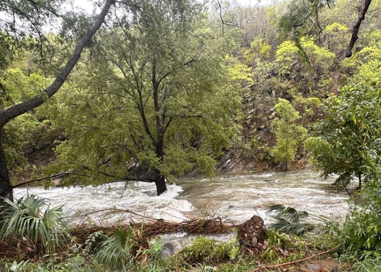 Incrementa el gasto de los manantiales La Peñita