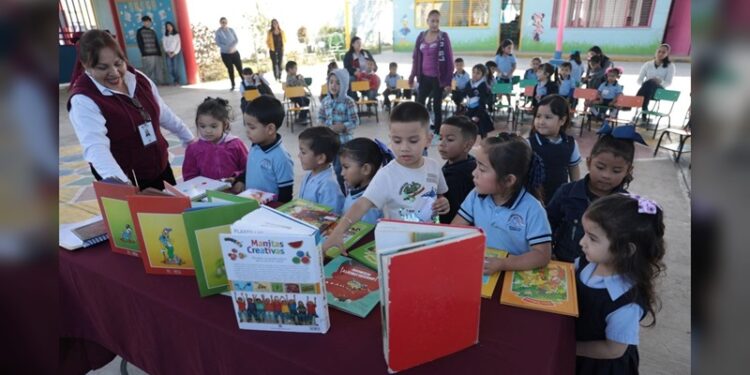 Invitan a picnic literario en la Explanada de la Independencia
