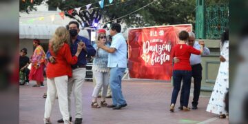 Invitan a población de celebrar 176 aniversario de NLD con “Danzón y Fiesta”