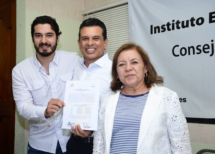 Lalo Gattás gana reelección y hace historia en Victoria