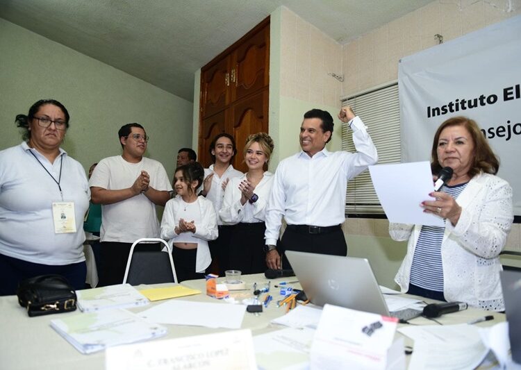 Lalo Gattás gana reelección y hace historia en Victoria