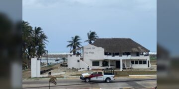 Llama Turismo a no exponerse y respetar cierre de playas por tormenta Alberto