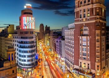 España suspende el programa de ‘Golden Visa’ para extranjeros adinerados