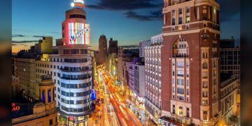 España suspende el programa de ‘Golden Visa’ para extranjeros adinerados