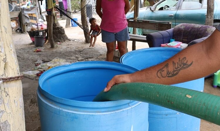 Mantiene COMAPA Altamira distribución de agua en pipas en comunidades rurales
