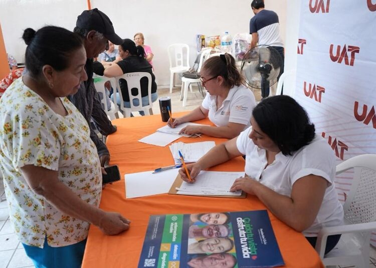 Ofrece la UAT atención de la salud visual para adultos mayores