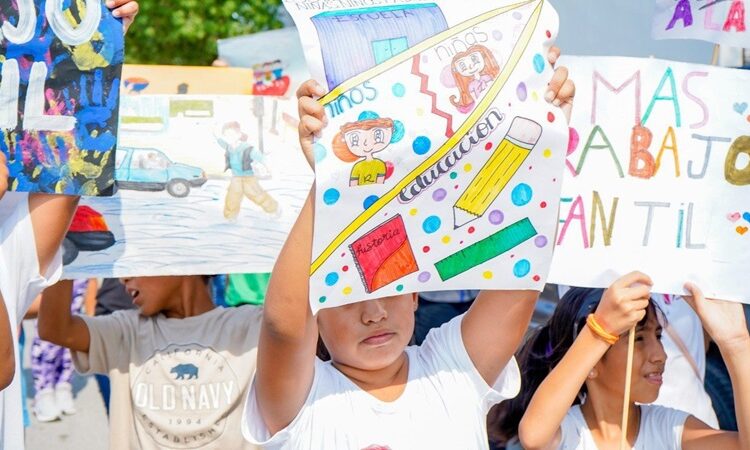 Realiza PANNARTI de DIF NLD marcha para promover la erradicación del trabajo infantil