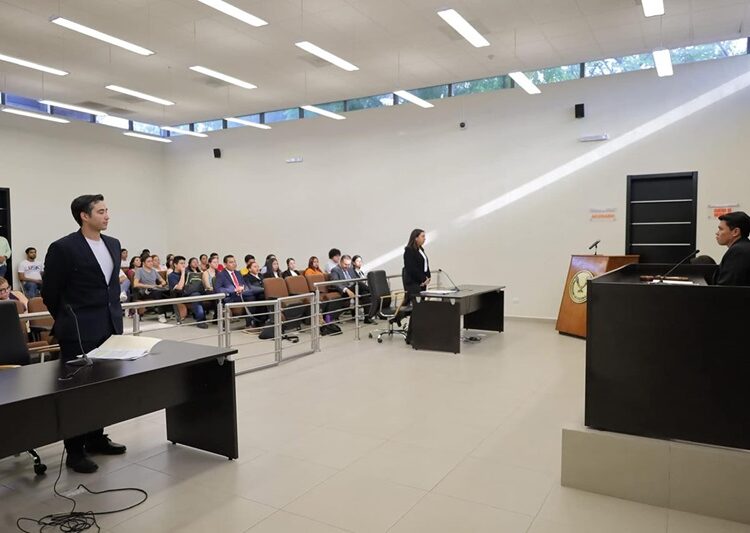Realiza la UAT concurso de Juicios Orales en el campus Victoria