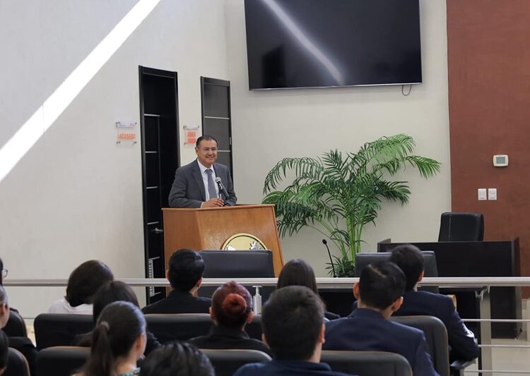 Realiza la UAT concurso de Juicios Orales en el campus Victoria