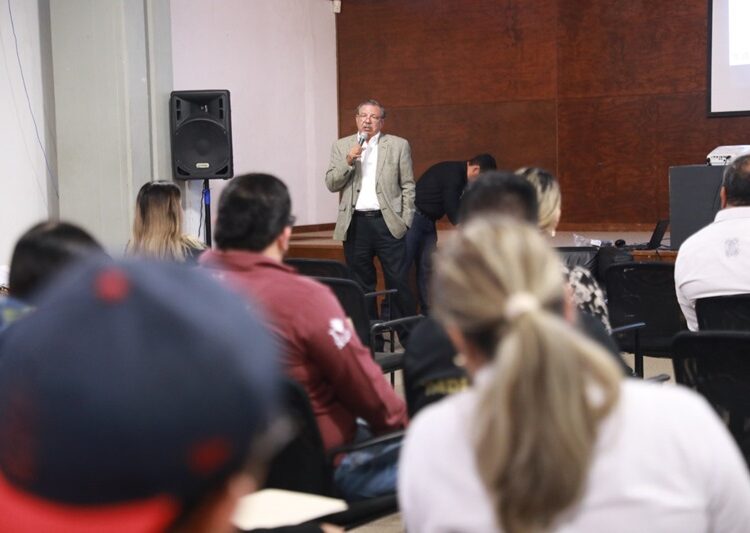 Reciben funcionarios municipales capacitación sobre transparencia