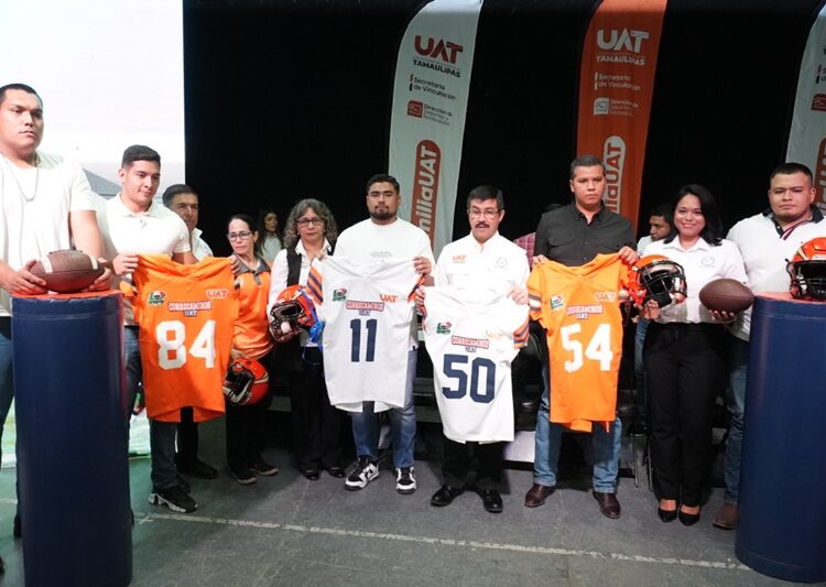 Reconoce la UAT a estudiantes destacados