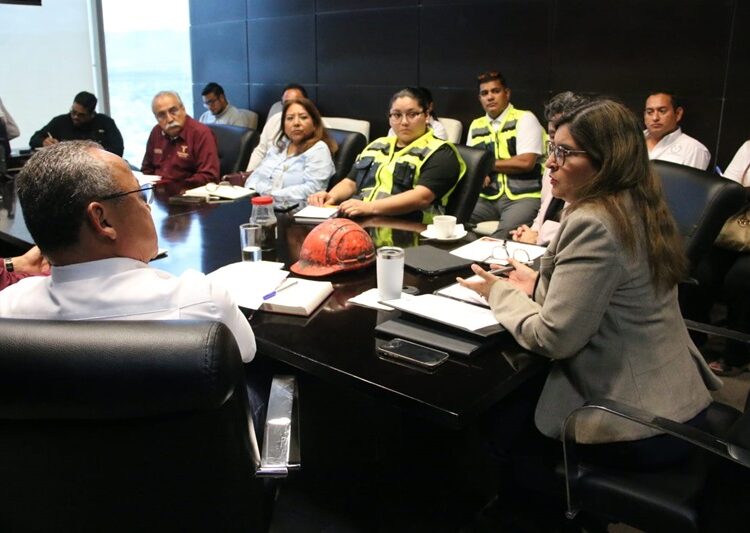 Coordina SEDUMA acciones para limpiar playas e investigar origen de hidrocarburo