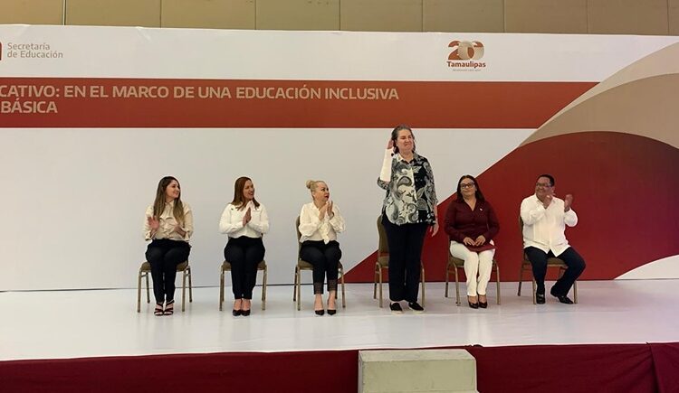 Participa personal educativo en Congreso de Educación Inclusiva
