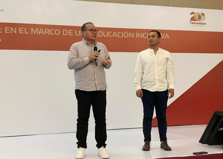 Participa personal educativo en Congreso de Educación Inclusiva