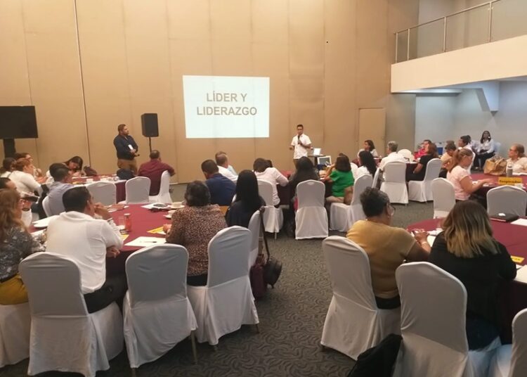 Participa personal educativo en Congreso de Educación Inclusiva