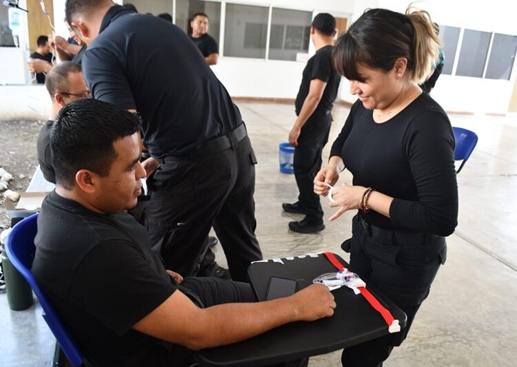 Recibe Guardia Estatal capacitación constante en Medicina Táctica Policial