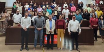 Acreditan diplomado en la UAT 55 guías de turistas en Tamaulipas