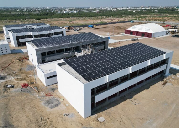 Tendrán jóvenes neolaredenses nueva preparatoria autosustentable al sur de la ciudad