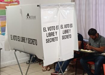 En Victoria, se cerró la votación y comenzó el conteo de  votos