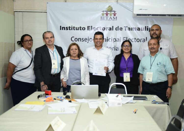 Ganó Lalo la reelección en Victoria.