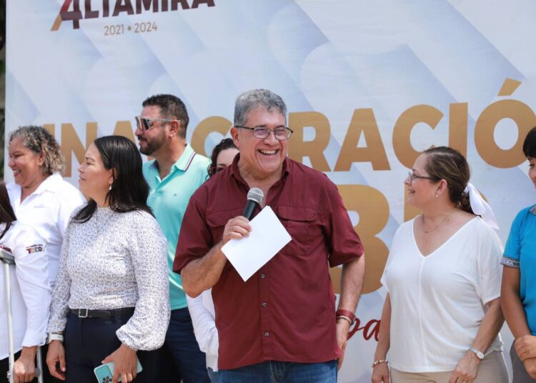 Entrega AMM nueva vialidad pavimentada en la Pedrera