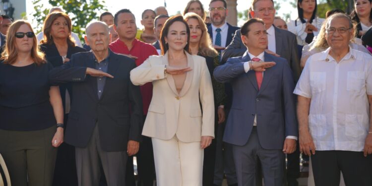 Conmemora NLD el 176 aniversario de su fundación