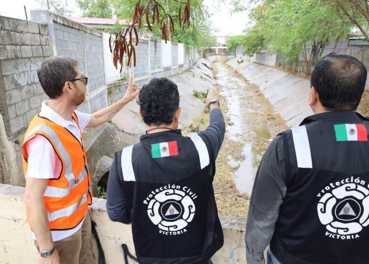 Alcalde Gattás supervisa drenes del norponiente de Victoria