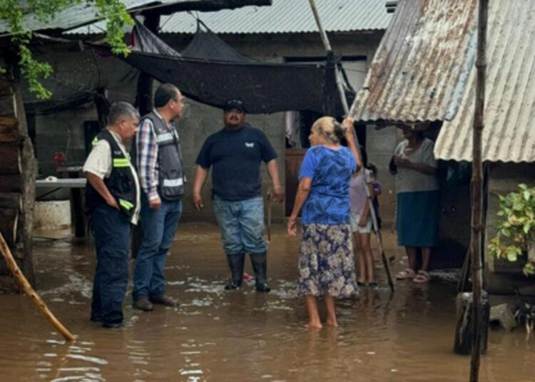 Victoria brinda seguridad y asistencia a la población