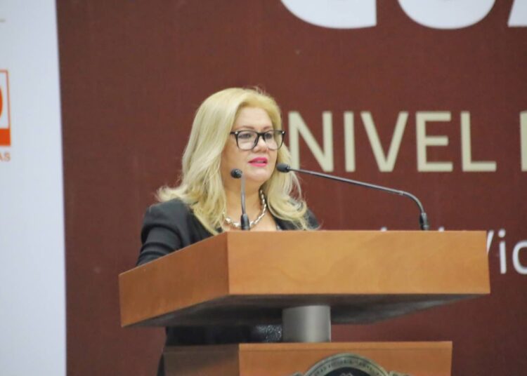 Reconoce municipio a alumnos y maestros con medalla «Guadalupe Victoria»