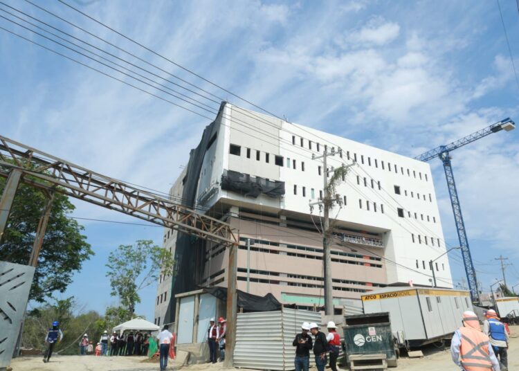 Supervisa AVA importantes obras en el sur