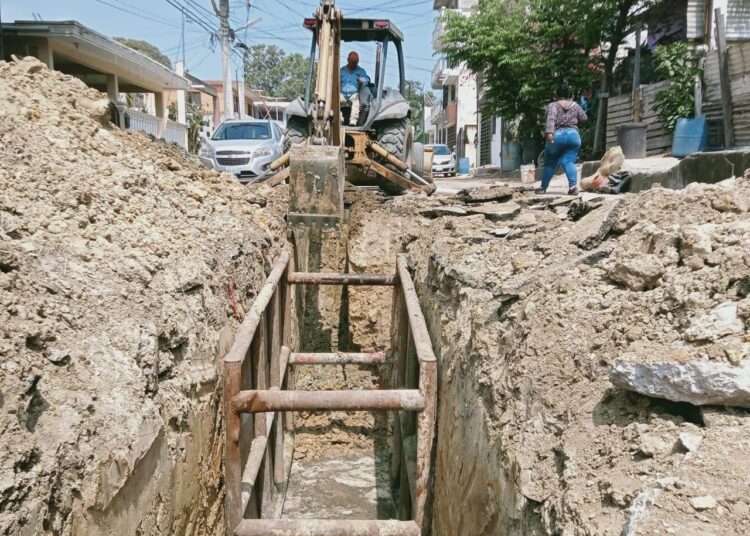 COMAPA Altamira repone líneas de drenaje