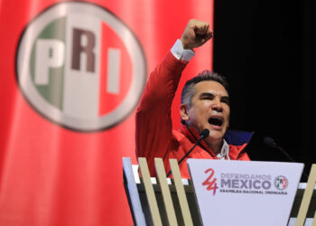“Alito” Moreno amenaza con expulsión masiva del PRI.