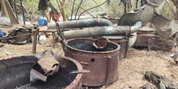 Armada de México y FGR desmantelan laboratorio clandestino en Sinaloa