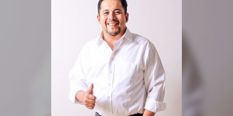 “Con toda mi convicción y lealtad quiero servir a mi partido”: Arturo