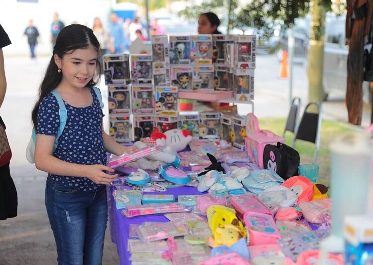 Bazares UNE impulsan el desarrollo económico de la ciudad