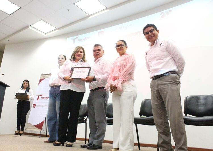 Capacita Secretaría del Trabajo a personas trabajadoras de empresas privadas en Ciudad Victoria