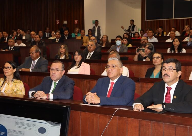 Capacita la ASF al personal administrativo y directivo de la UAT