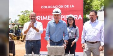 Coloca Chucho Nader primera piedra de cadena restaurantera Tim Hortons en Tampico