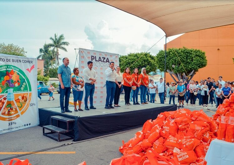 Con mil apoyos alimentarios, Oxxo y DIF Municipal fomentan la nutrición en Victoria